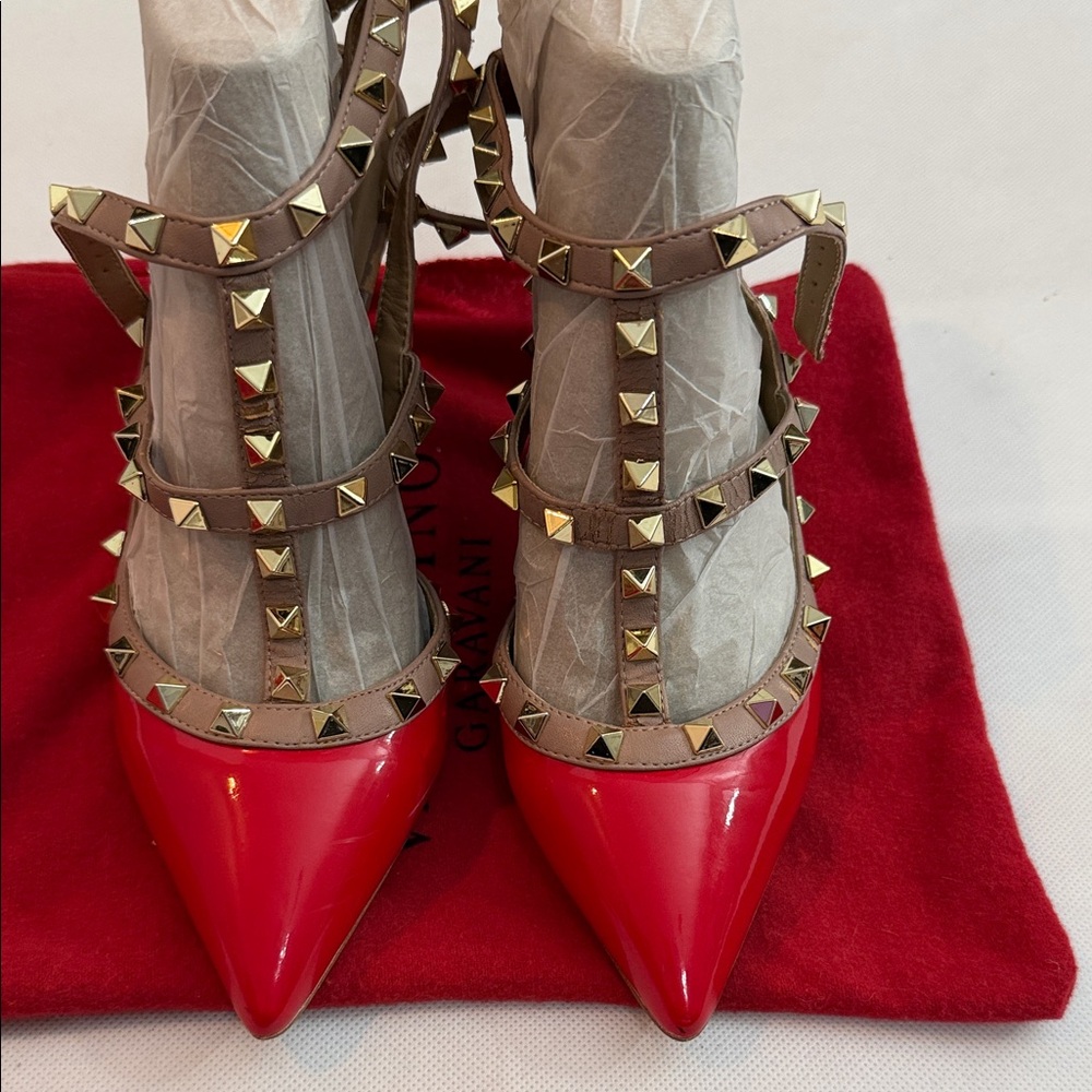 Valentino Red Patent Leather Rockstud T-Strap Pumps with Taupe Straps Size 39
